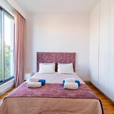 Вилла Laurus 2 By Ezoria Пафос