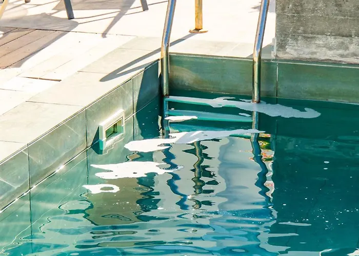 Villa Laurus 2 By Ezoria