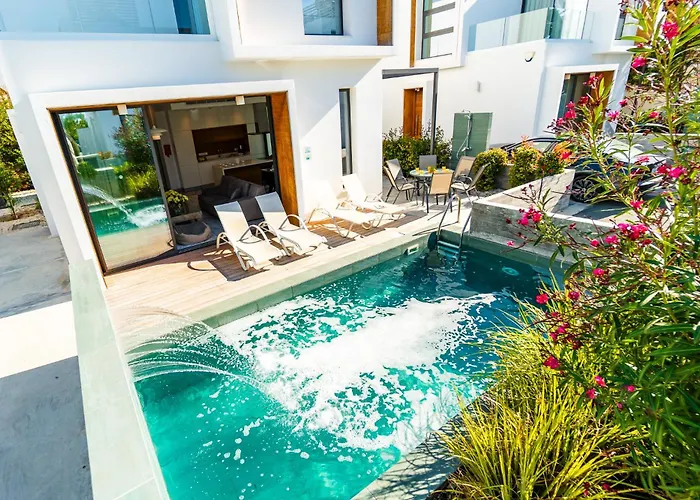 Laurus 2 By Ezoria *