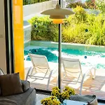 Laurus 2 By Ezoria * Paphos