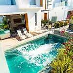 Villa Laurus 2 By Ezoria *