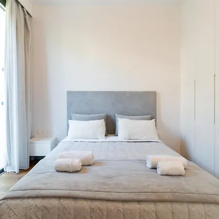 Laurus 2 By Ezoria Willa