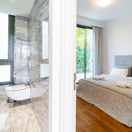 Laurus 2 By Ezoria * Pafos