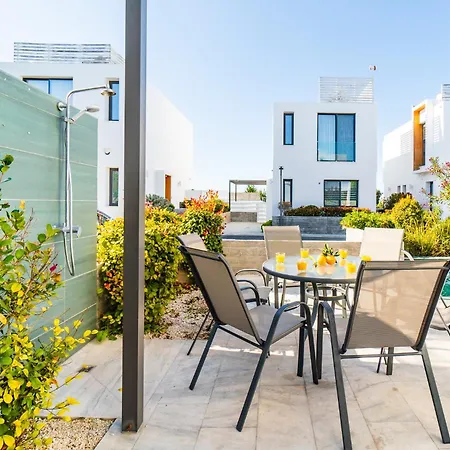 Vila Laurus 2 By Ezoria *