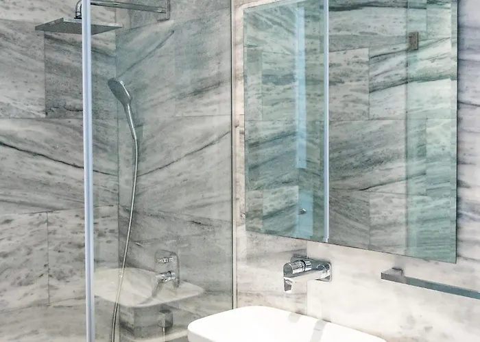 Laurus 2 By Ezoria * Paphos