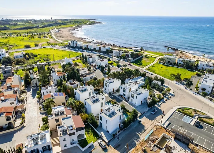 Laurus 2 By Ezoria Villa Paphos